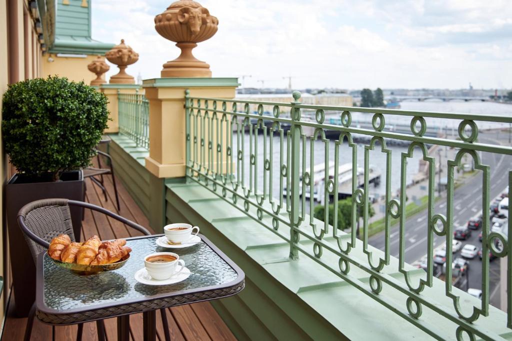 River Palace Hotel Saint Petersburg Exterior photo
